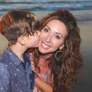 Meet your Posher, Celina